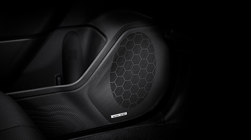 Harman Kardon Premium Audio System<sup>*4</sup>